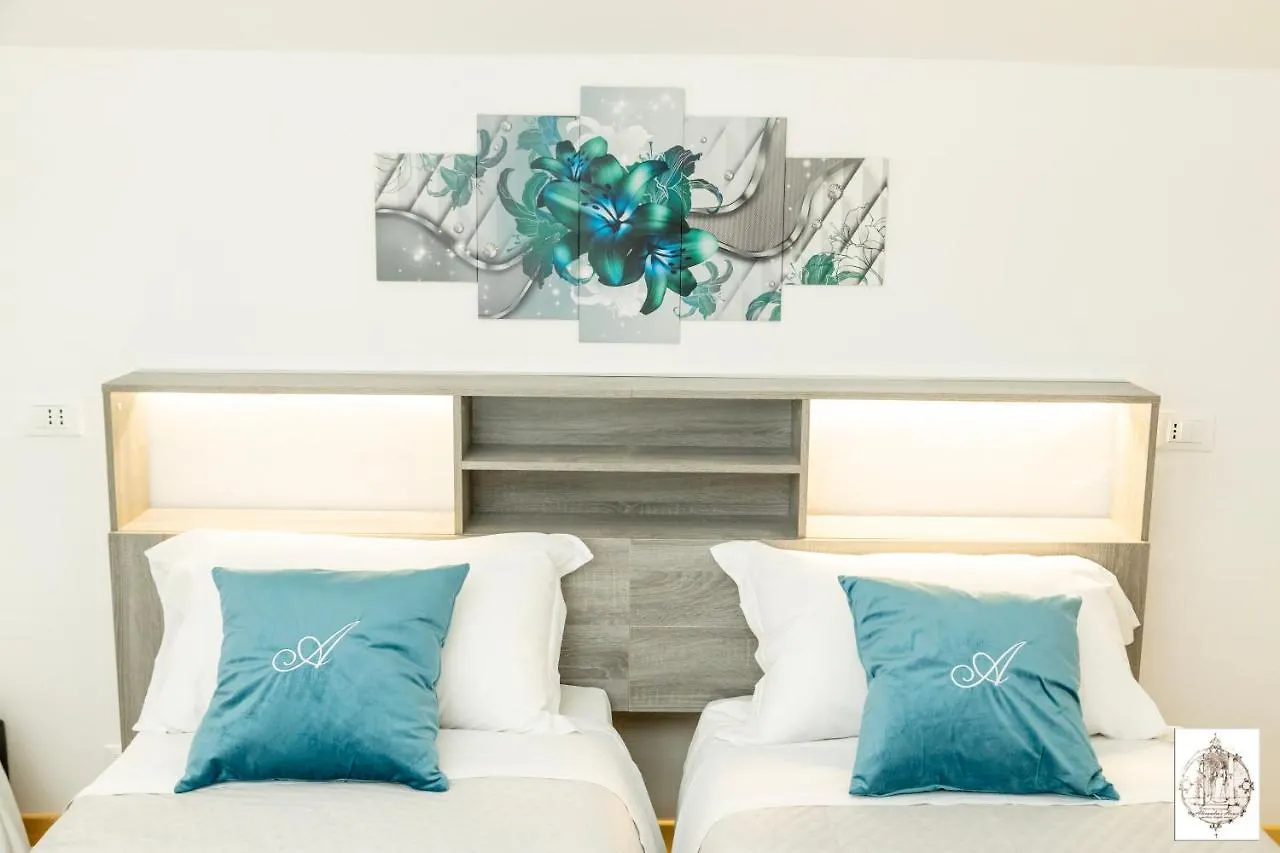 Alexandra'S House Apartment Verona Italy